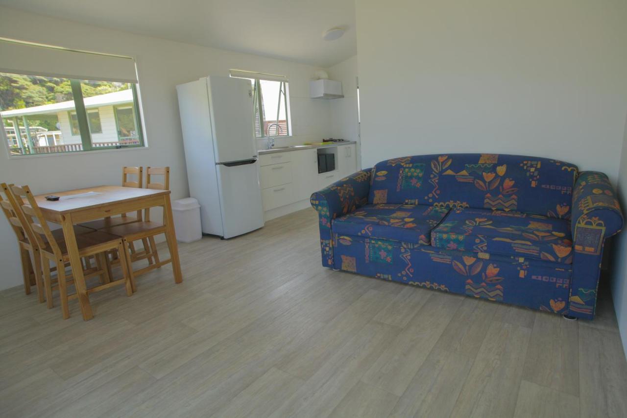 Oamaru Bay Tourist Park Hotel Coromandel Exterior photo